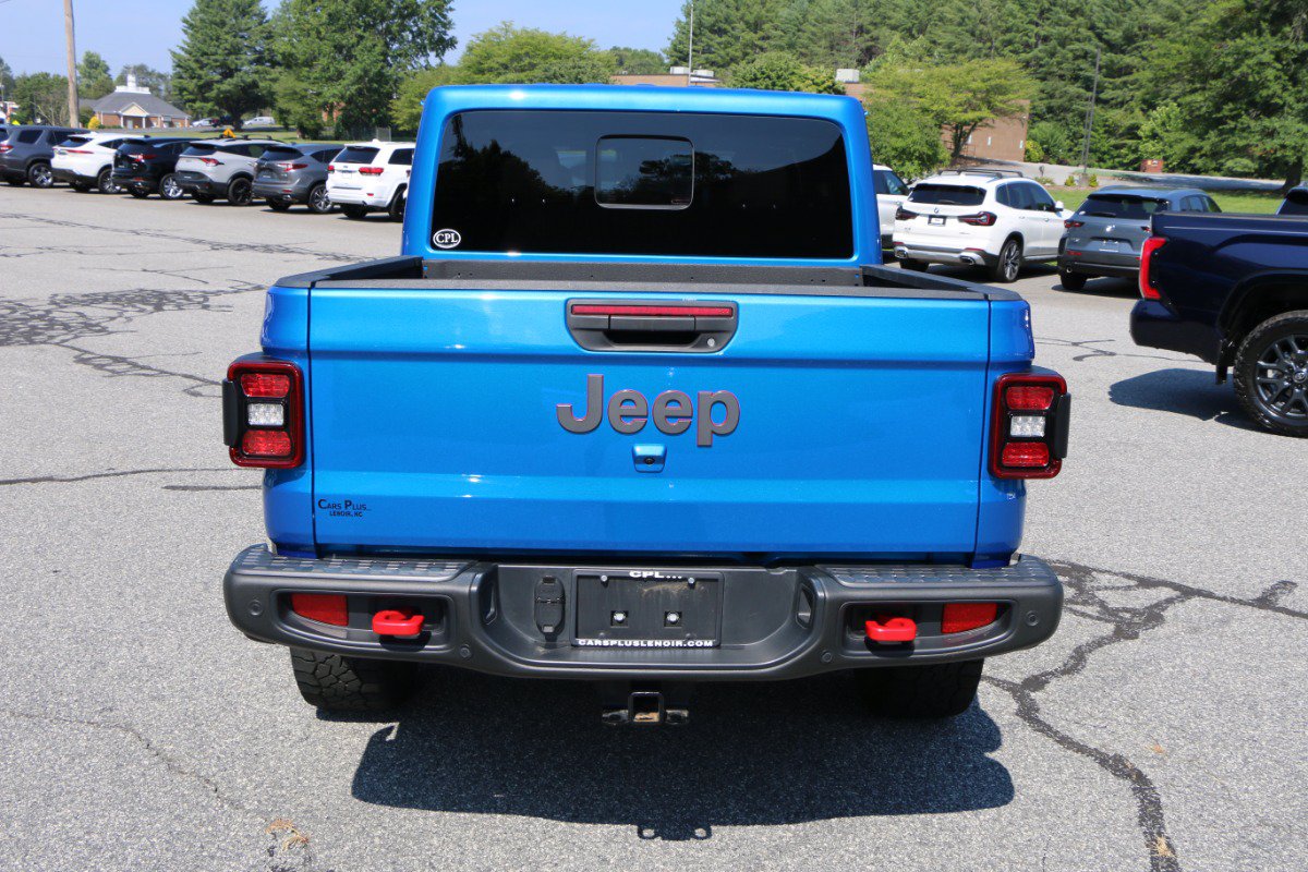 Used 2025 Jeep Gladiator Rubicon AWD/4WD image 4