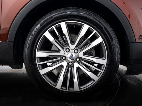 Used 2016 Ford Explorer Platinum AWD/4WD image 23