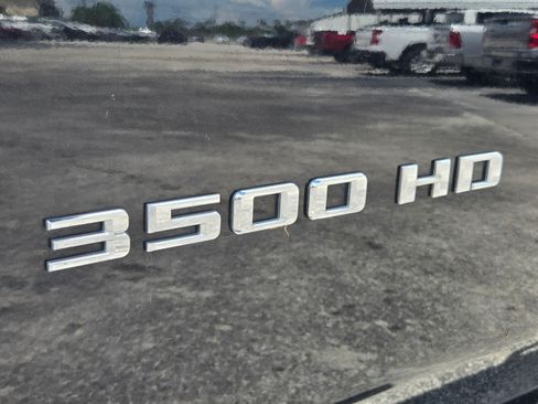 Used 2022 Chevrolet Silverado 3500 High Country AWD/4WD image 10