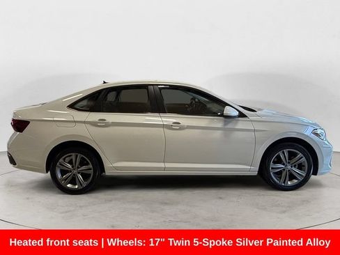 Used 2024 Volkswagen Jetta SE FWD image 7