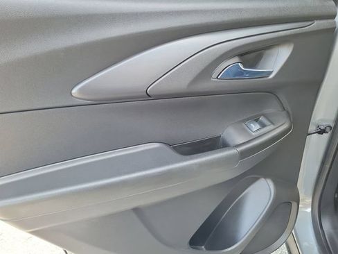 Used 2023 Chevrolet TrailBlazer ACTIV w/ Sun and Liftgate Package AWD/4WD image 11
