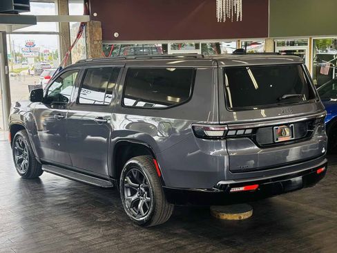 Used 2026 Jeep Grand Wagoneer L Limited w/ 8-Passenger Seating Package AWD/4WD image 16