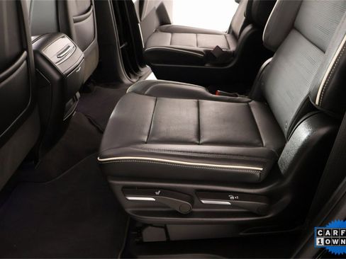 Used 2024 Cadillac Escalade Premium Luxury image 13