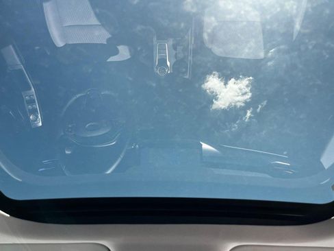 Used 2025 Ford Escape SE FWD image 5