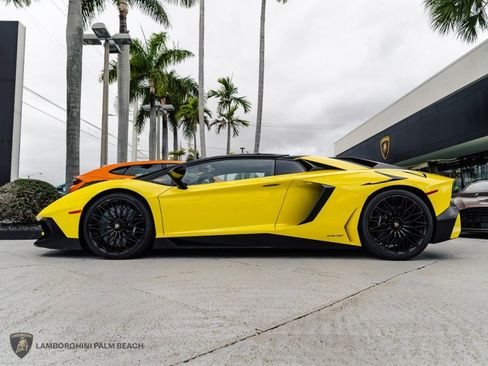 Used 2017 Lamborghini Aventador LP 750-4 Superveloce image 3