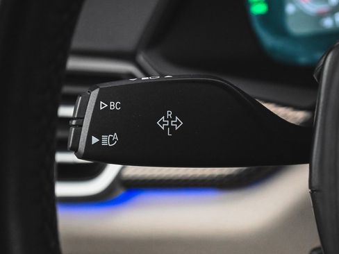 Used 2023 BMW X6 xDrive40i w/ Executive Package image 27