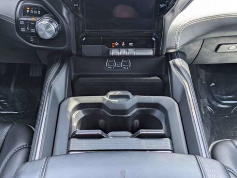 Used 2024 RAM 1500 Limited AWD/4WD image 16