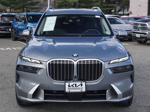 Used 2023 BMW X7 xDrive40i w/ Premium Package image 16