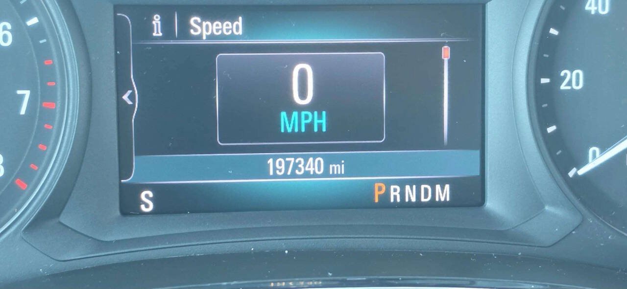 Used 2019 Buick Encore Essence w/ Experience Buick Package FWD image 10