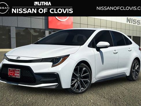Used 2020 Toyota Corolla SE w/ SE Premium Package FWD image 1