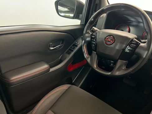 Used 2023 Nissan Frontier PRO-4X w/ Pro Convenience Package AWD/4WD image 11