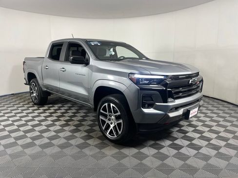 Certified 2023 Chevrolet Colorado Z71 w/ Z71 Convenience Package 2 AWD/4WD image 12