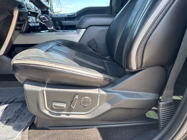 Used 2018 Ford F150 Platinum w/ Equipment Group 701A Luxury AWD/4WD image 12