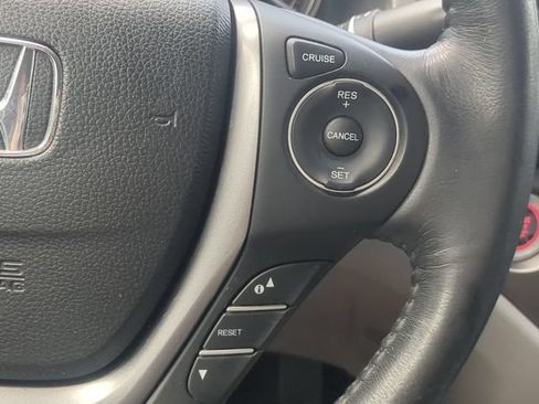 Used 2017 Honda Ridgeline RTL-T image 23