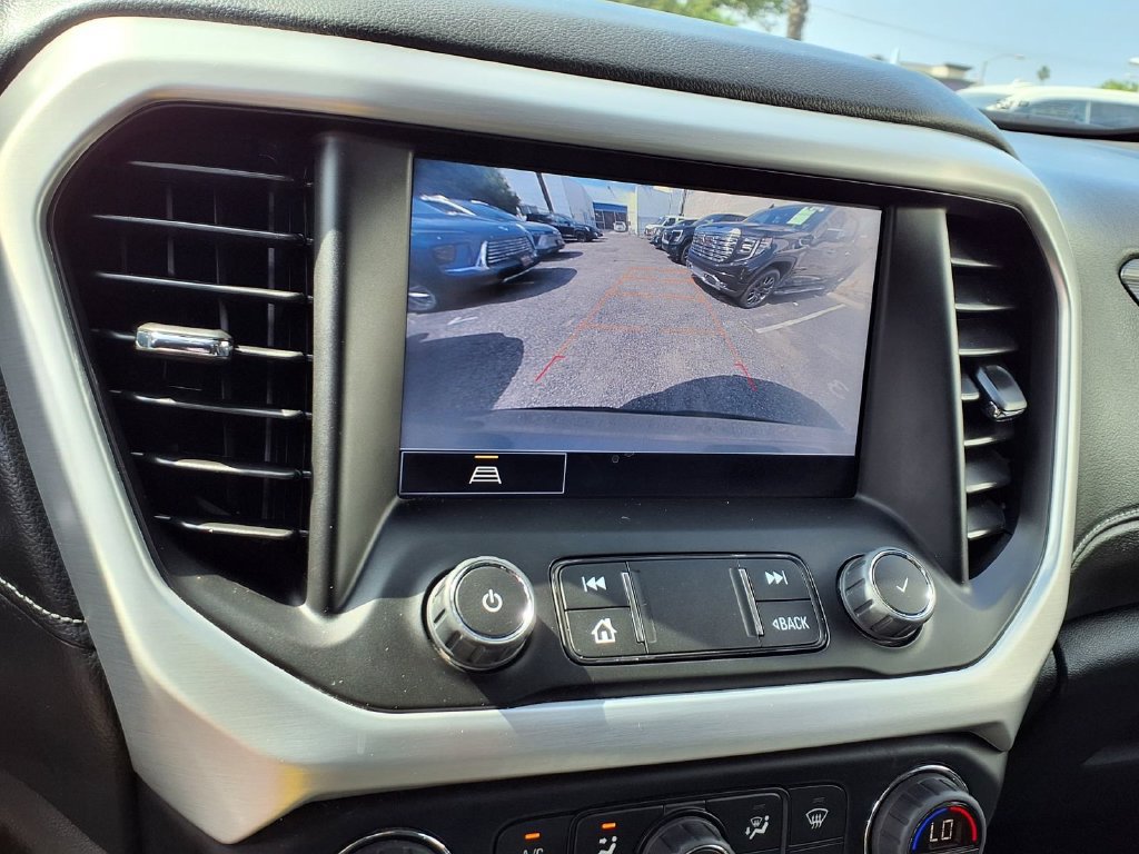 Used 2023 GMC Acadia SLT AWD/4WD image 6
