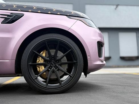 Used 2019 Land Rover Range Rover Sport Supercharged AWD/4WD image 13