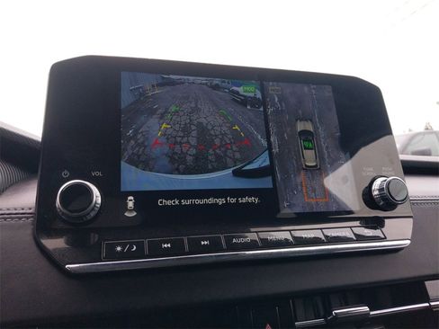 Used 2024 Mitsubishi Outlander SE image 16