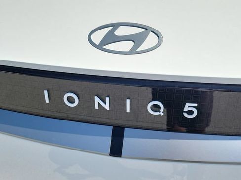New 2027 Hyundai Ioniq 5 SE RWD image 28