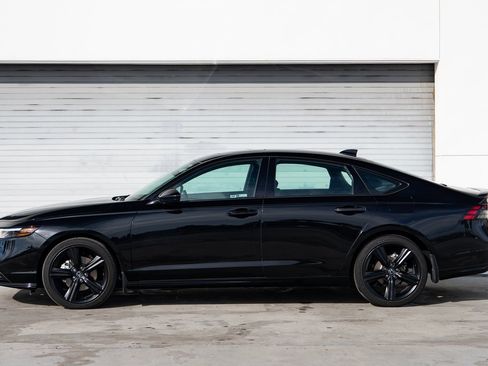 Used 2024 Honda Accord Sport image 6