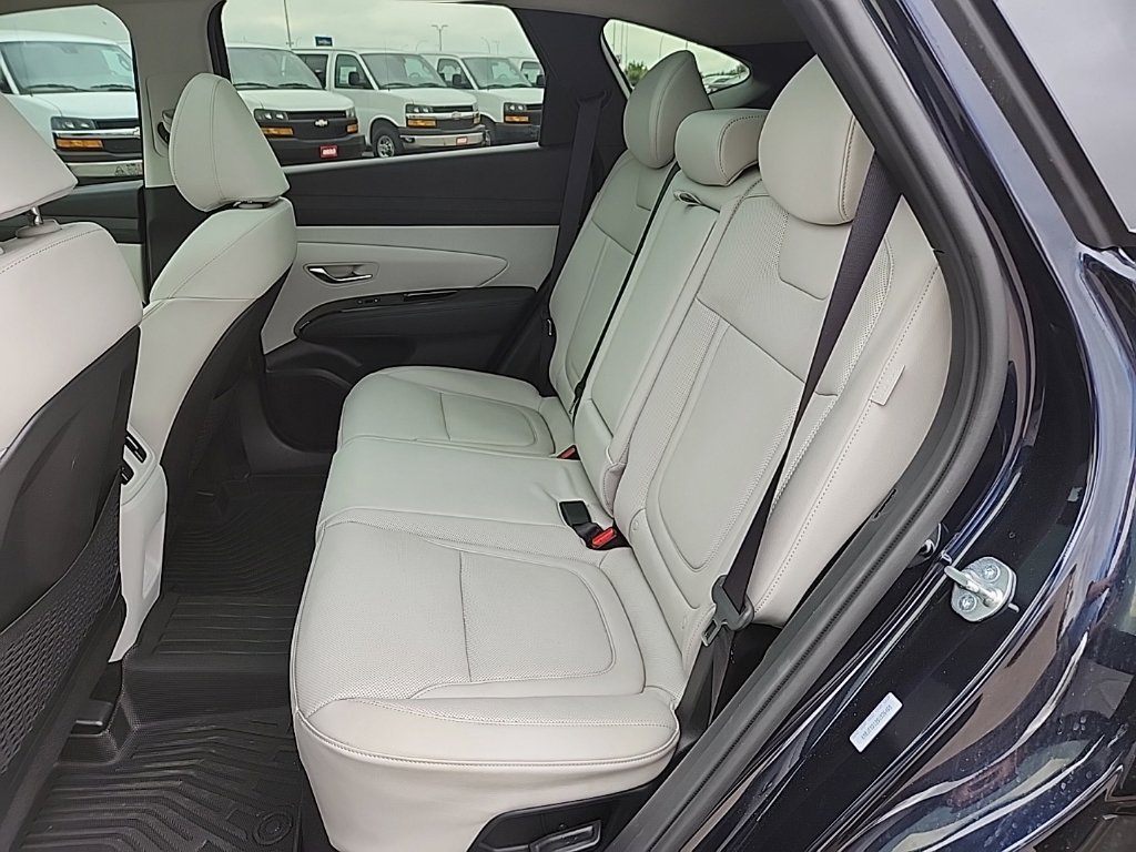 Used 2025 Hyundai Tucson Limited AWD/4WD image 43