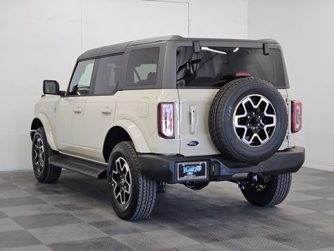 New 2025 Ford Bronco Outer Banks AWD/4WD image 6