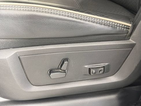 Used 2020 RAM 3500 Laramie AWD/4WD image 27