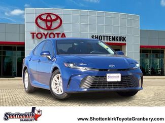 Used 2025 Toyota Camry LE w/ Convenience Package video 1