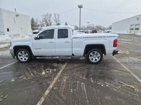 Used 2017 GMC Sierra 1500 SLE w/ SLE Value Package image 8
