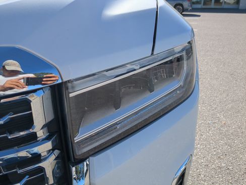 Certified 2023 GMC Acadia Denali w/ Denali Ultimate Package image 8