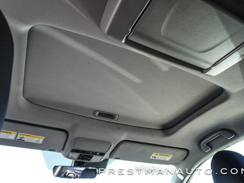 Used 2020 Honda Pilot Touring image 10