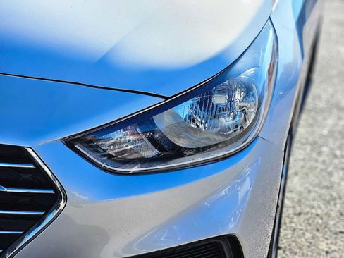 Used 2021 Hyundai Accent SE image 11