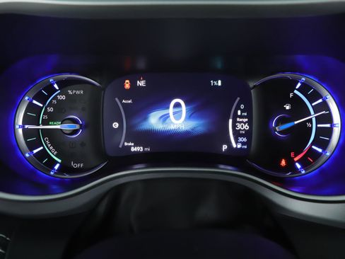 Used 2022 Chrysler Pacifica Touring-L w/ S Appearance Package image 13