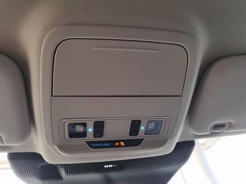 Certified 2025 Ford Explorer Active image 15