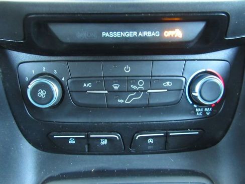 Used 2020 Ford Transit Connect XL image 36