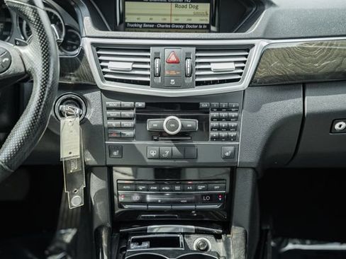 Used 2010 Mercedes-Benz E 350 Sedan image 16