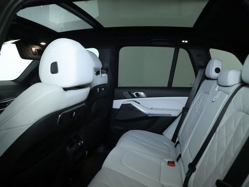 Certified 2024 BMW X5 xDrive40i w/ Premium Package image 15