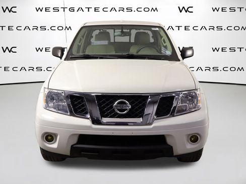 Used 2017 Nissan Frontier SV w/ SV Value Truck Package RWD image 2