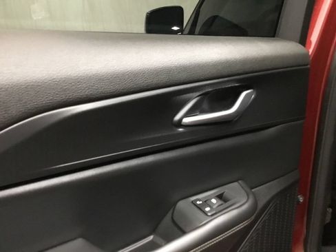 Used 2023 Jeep Grand Cherokee Altitude AWD/4WD image 13