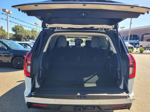 Certified 2025 Ford Expedition Max Active RWD image 8