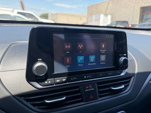 Used 2022 Nissan Altima 2.5 S FWD image 10