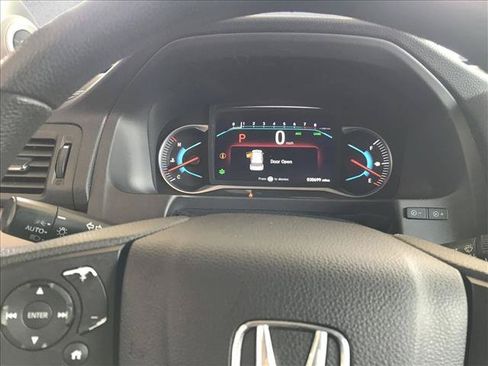 Used 2019 Honda Pilot LX image 9