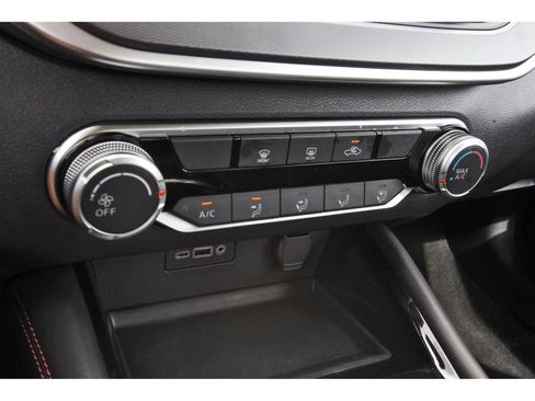 Certified 2025 Nissan Altima 2.5 SR FWD image 26