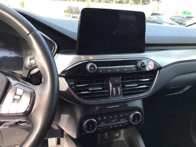 Used 2022 Ford Escape Titanium AWD/4WD image 32