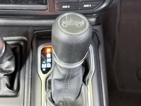 Used 2018 Jeep Wrangler Unlimited Sport S AWD/4WD image 42
