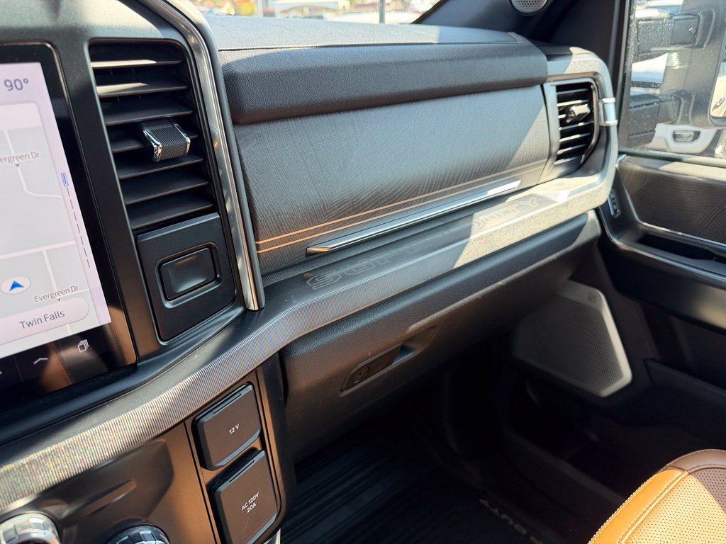 Used 2023 Ford F250 Platinum w/ Tremor Off-Road Package AWD/4WD image 29