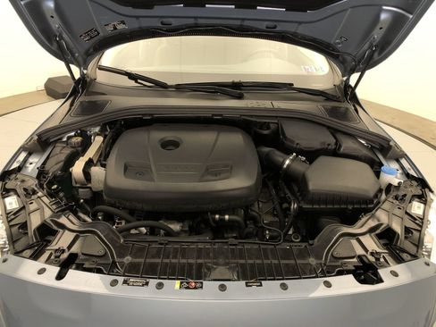Used 2017 Volvo S60 T5 Inscription w/ Convenience Package AWD/4WD image 3