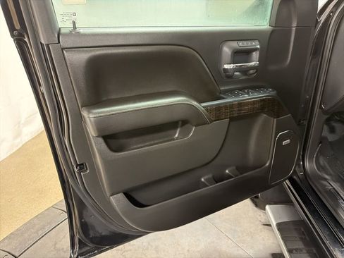 Used 2016 GMC Sierra 1500 Denali w/ Enhanced Driver Alert Package image 4