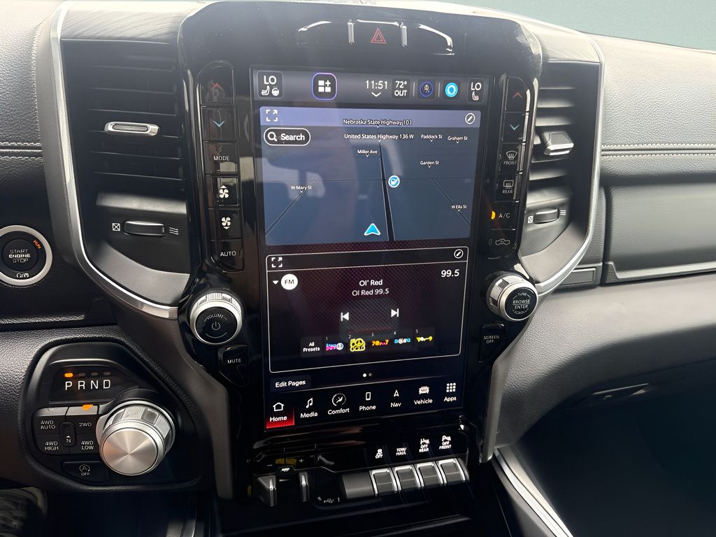 Used 2023 RAM 1500 Laramie AWD/4WD image 21