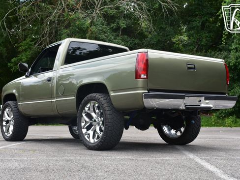 Used 1989 GMC Sierra 1500 4x4 Regular Cab image 17