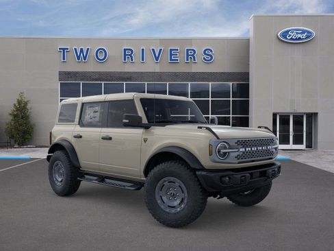 New 2025 Ford Bronco Badlands image 7